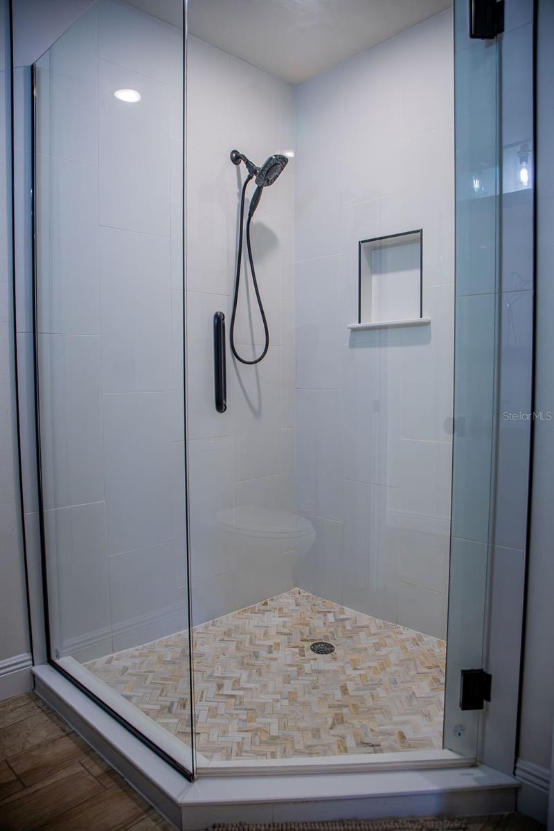 LAKE MABEL HEIGHTS - Residential