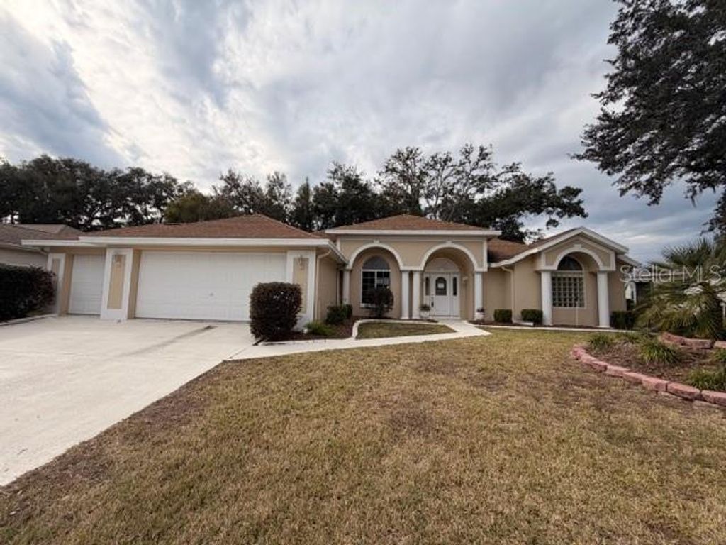 Photo of 2398 NW 50th Avenue, Ocala, FL 34482 (MLS # OM717584)