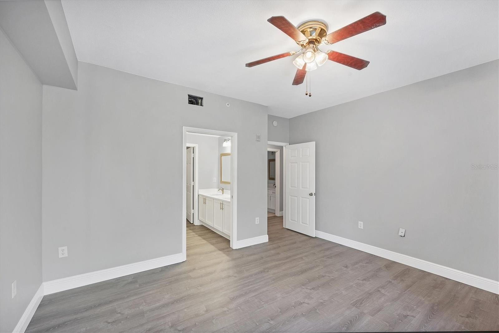LAS PALMAS OF SARASOTA - Residential Lease