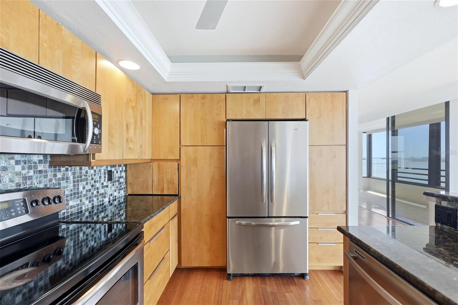 EMBASSY HOUSE - Residential