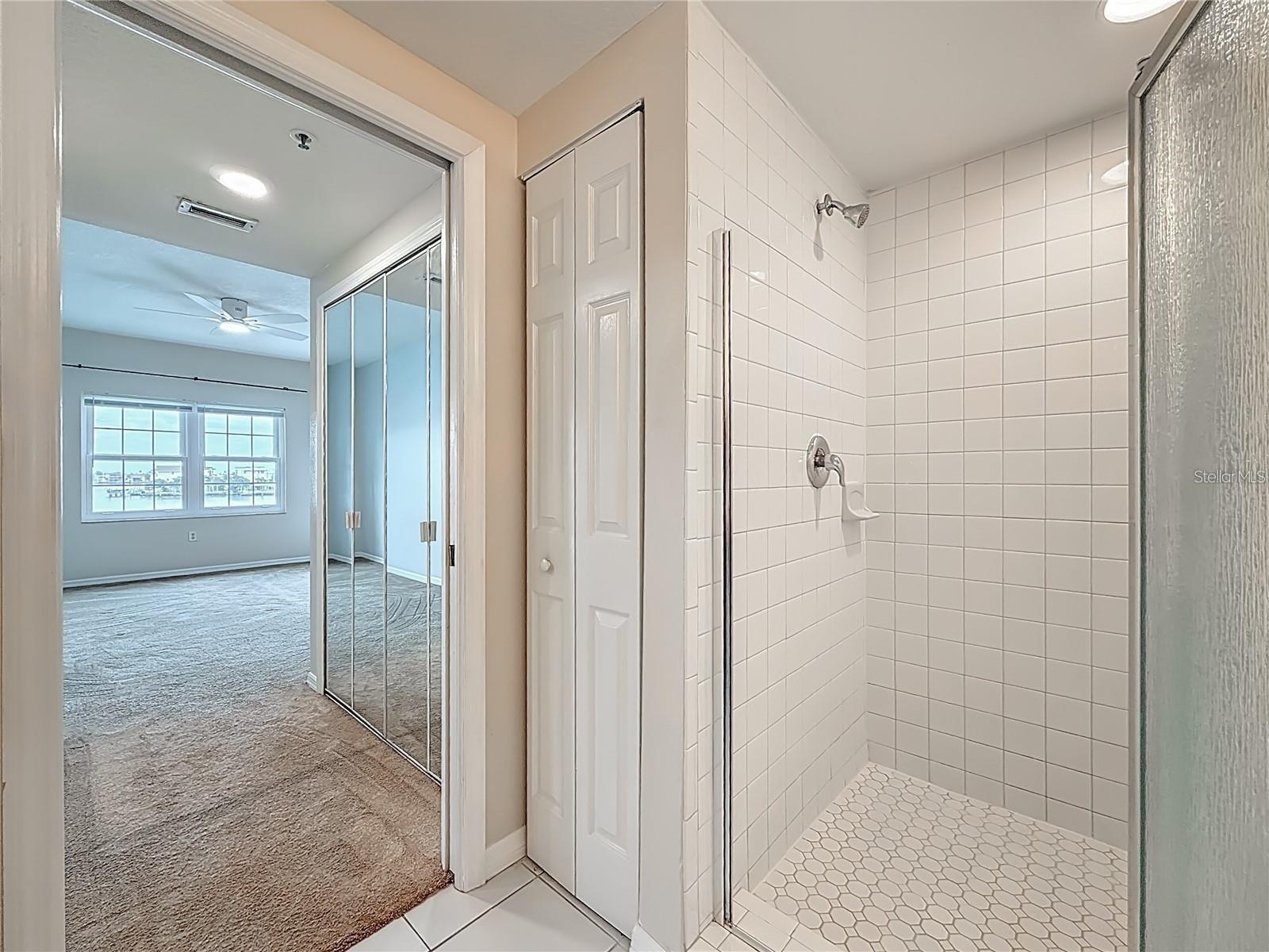 MADEIRA COVE CONDO - Residential