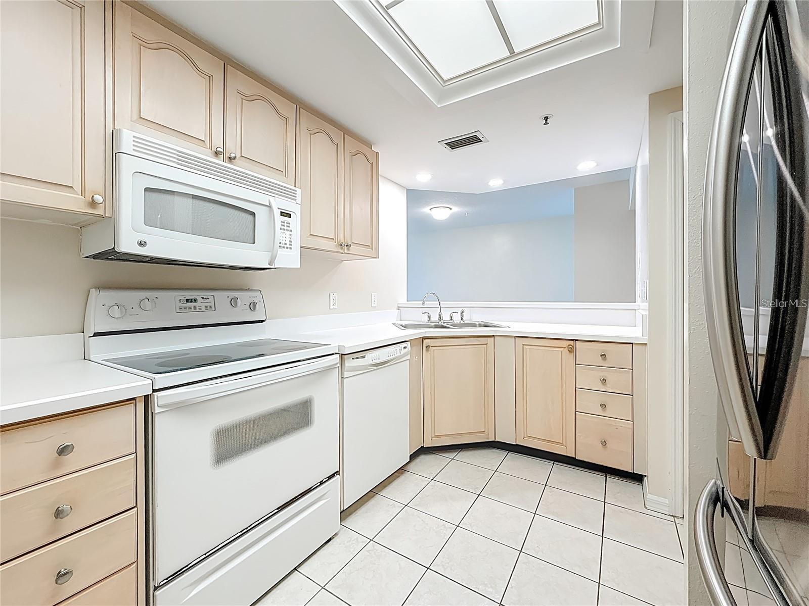 MADEIRA COVE CONDO - Residential