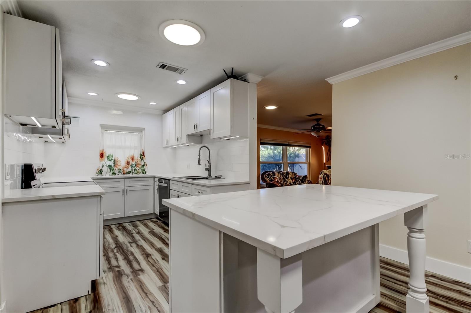 HARBOR PALMS-UNIT TWO - Residential