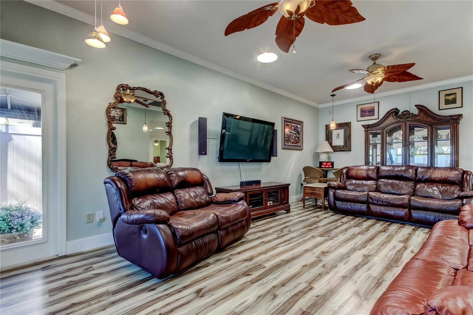 HARBOR PALMS-UNIT TWO - Residential