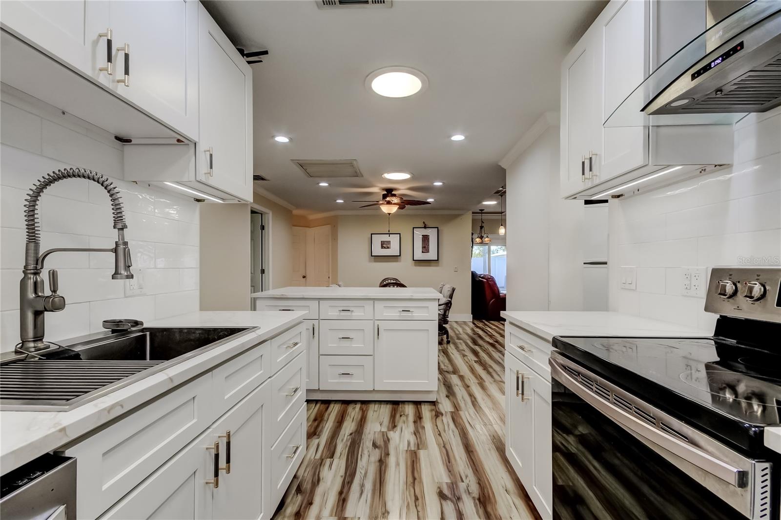 HARBOR PALMS-UNIT TWO - Residential