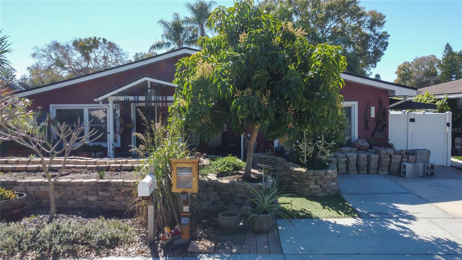 HARBOR PALMS-UNIT TWO - Residential