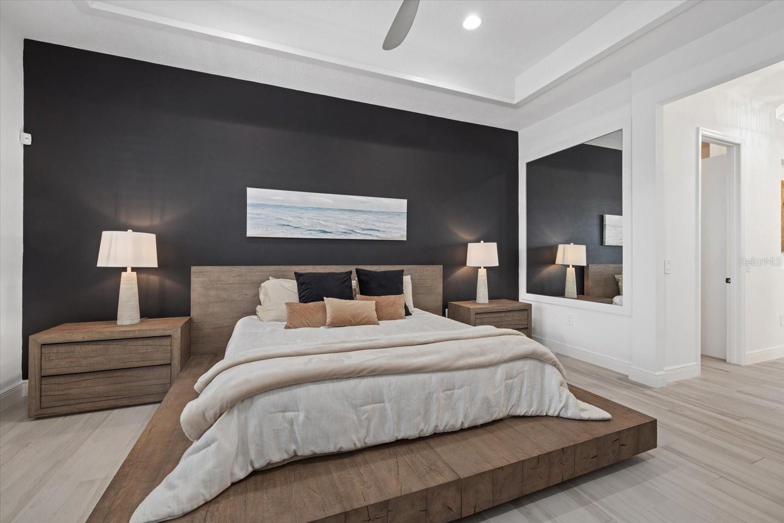 LAKEHOUSE COVE AT WATERSIDE - Residential