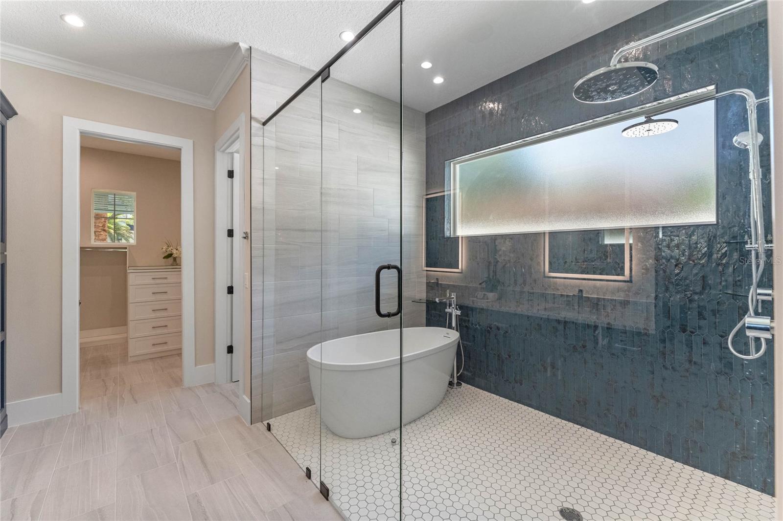 FONTAINEBLEAU - Residential