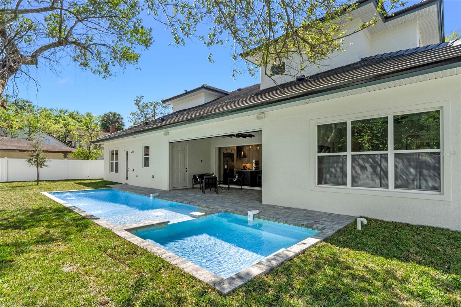 FONTAINEBLEAU - Residential