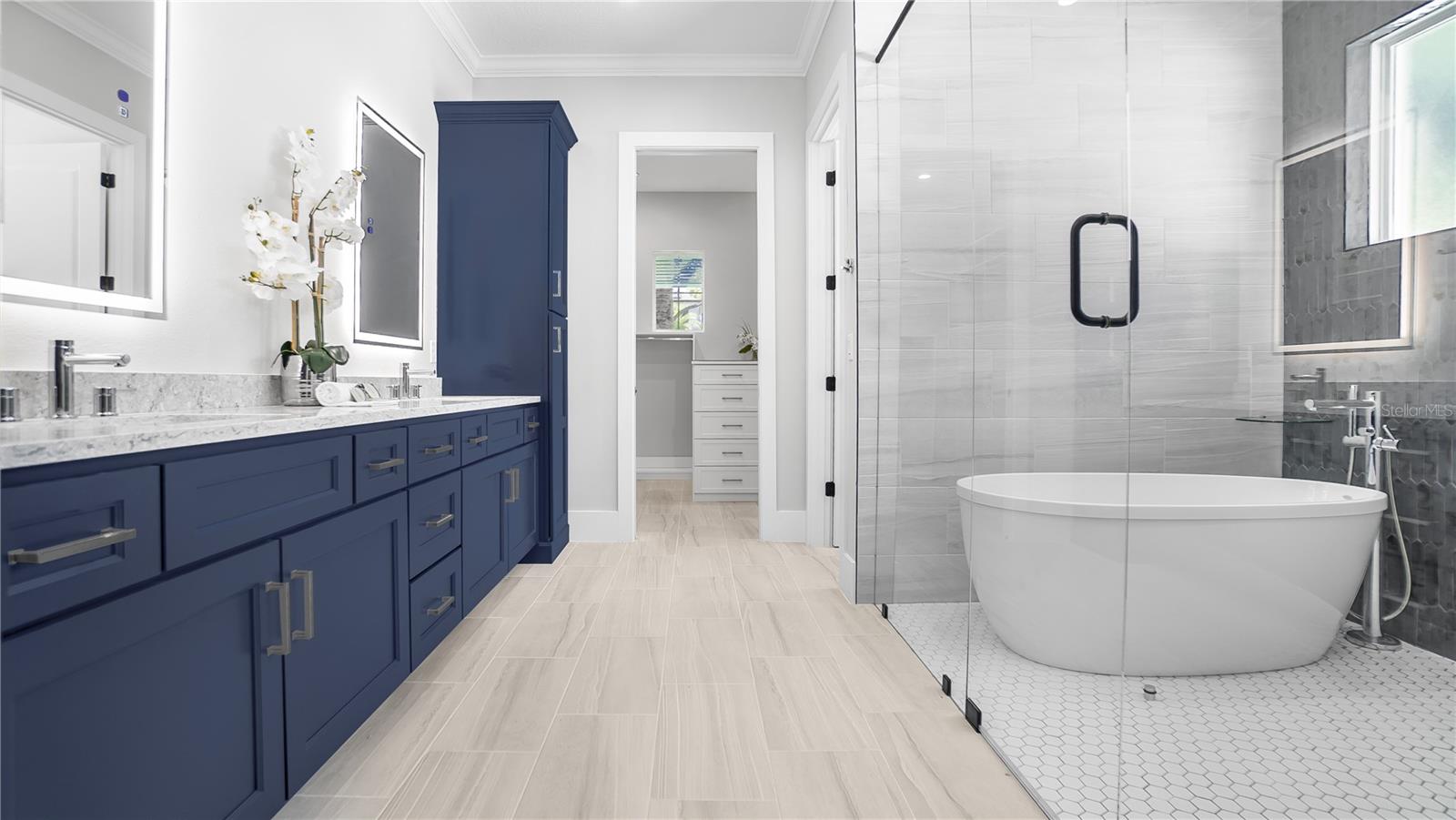 FONTAINEBLEAU - Residential