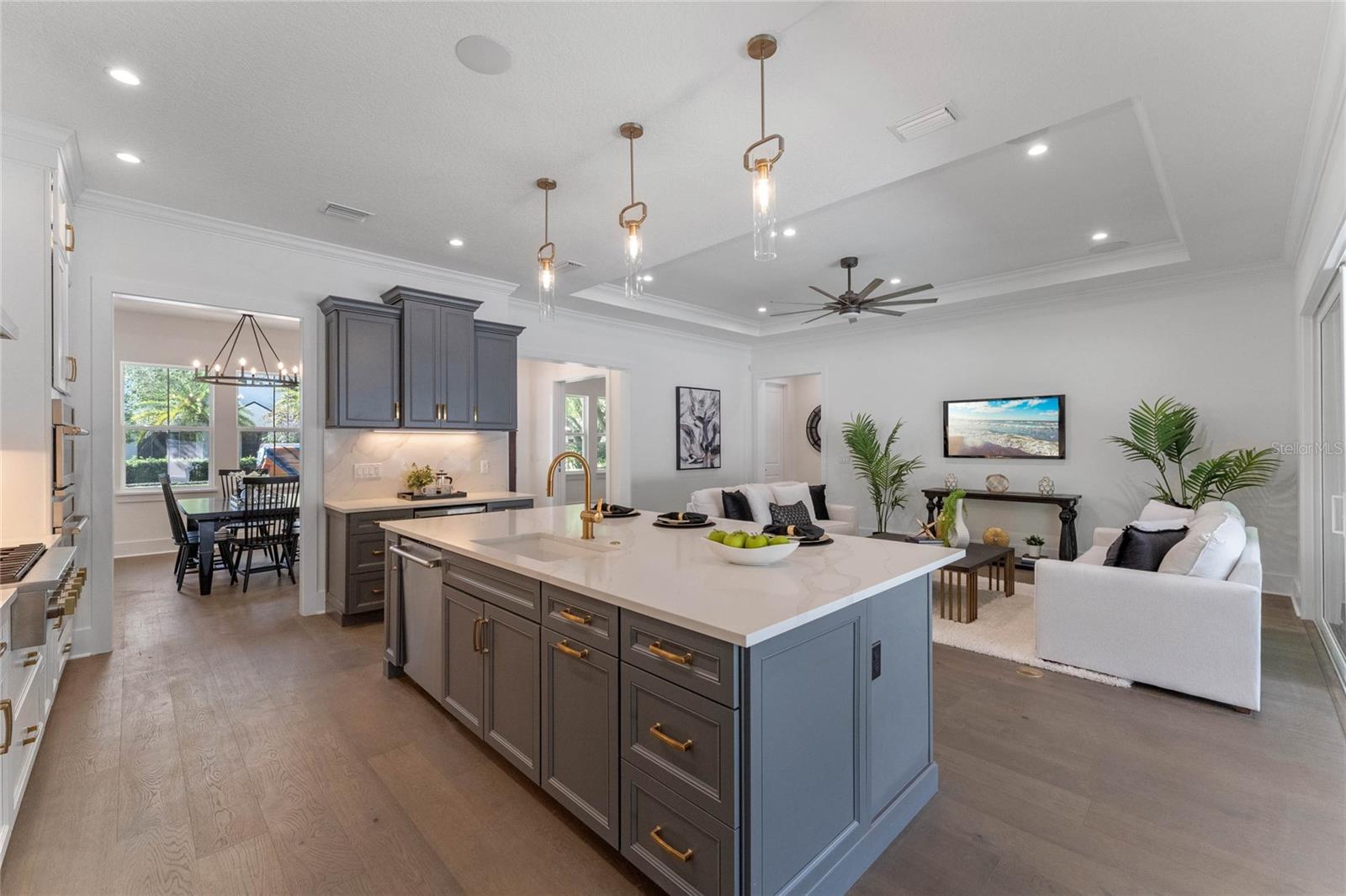 FONTAINEBLEAU - Residential