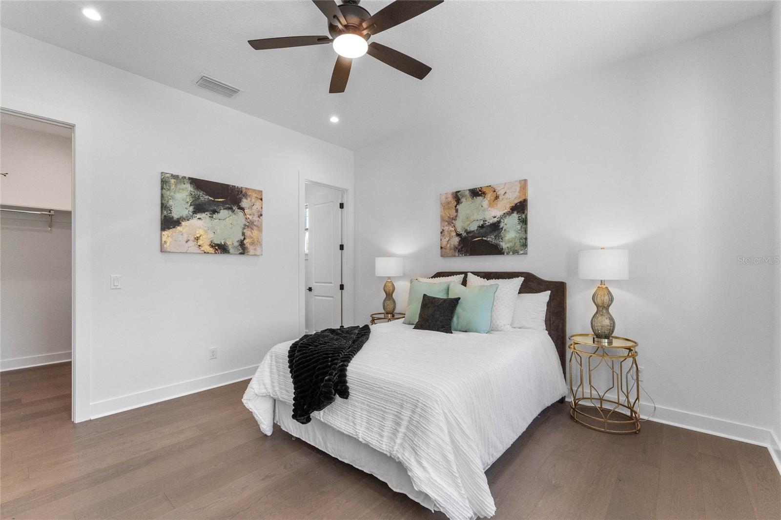 FONTAINEBLEAU - Residential