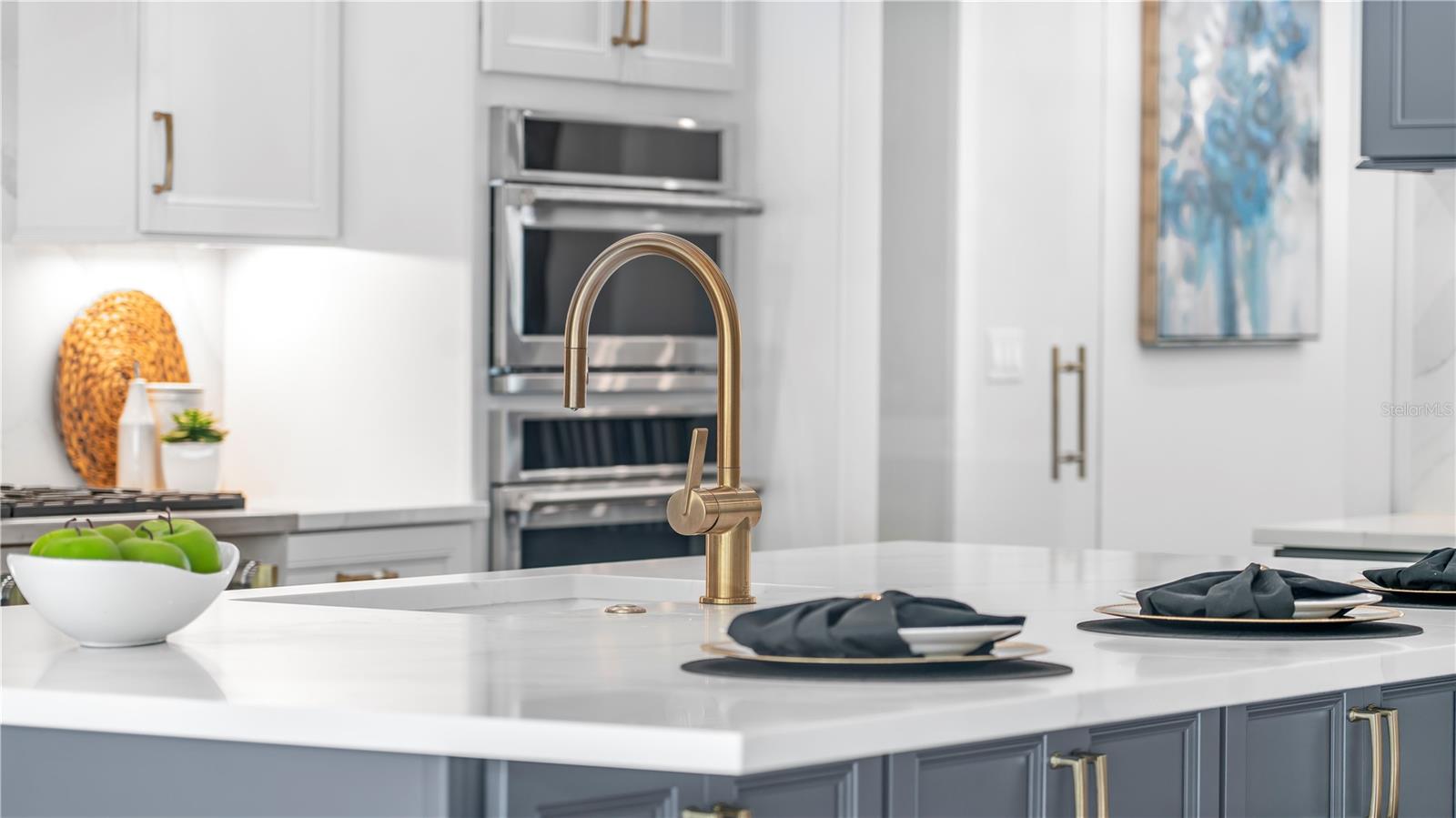 FONTAINEBLEAU - Residential