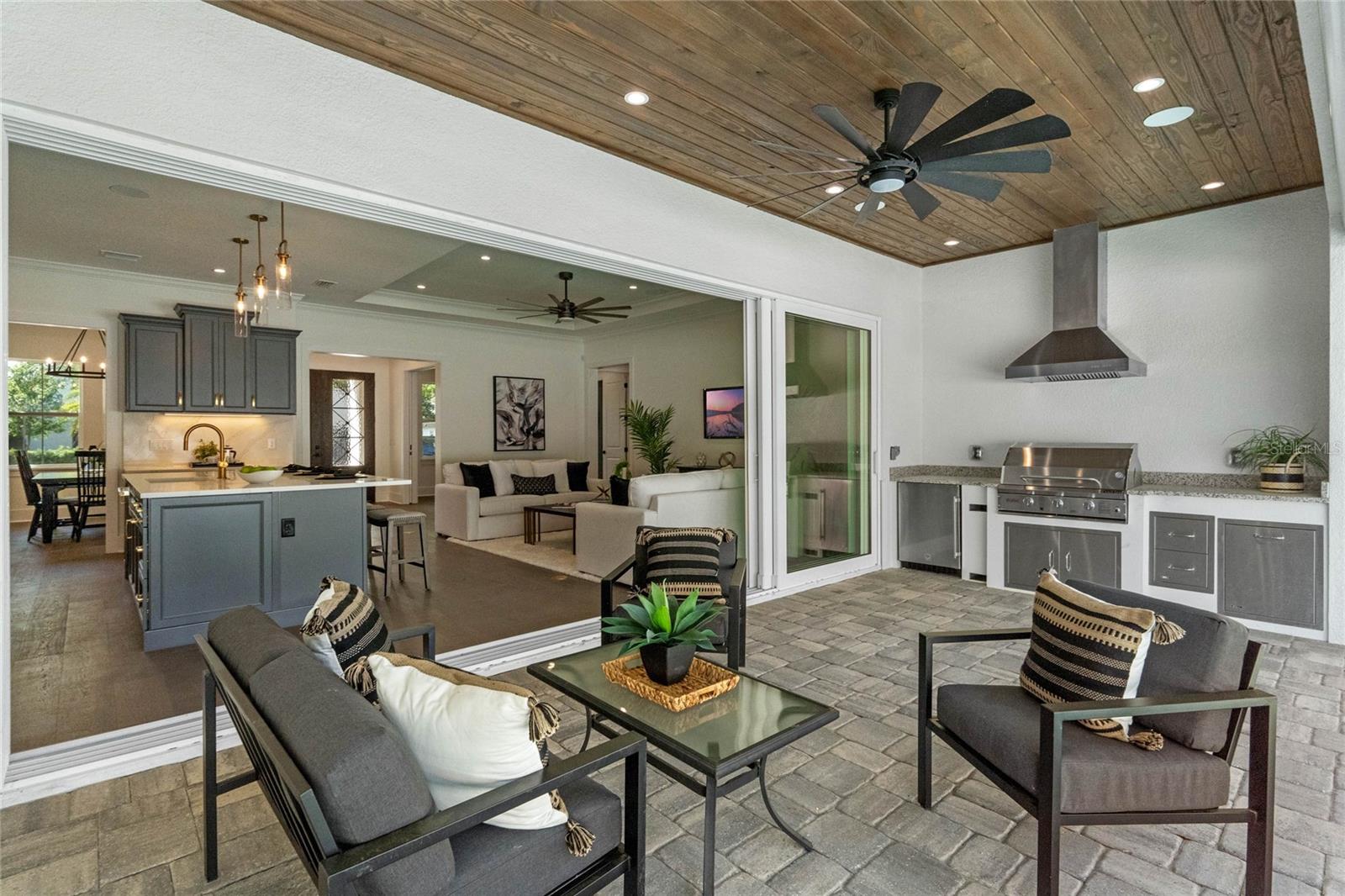 FONTAINEBLEAU - Residential