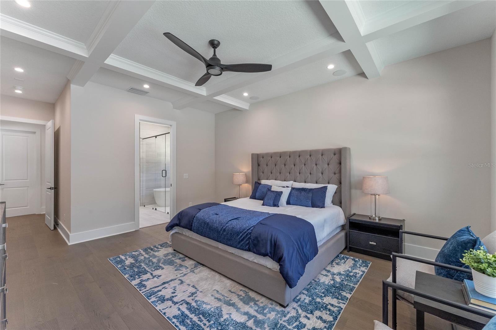 FONTAINEBLEAU - Residential