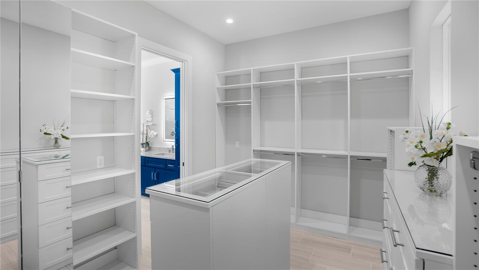 FONTAINEBLEAU - Residential