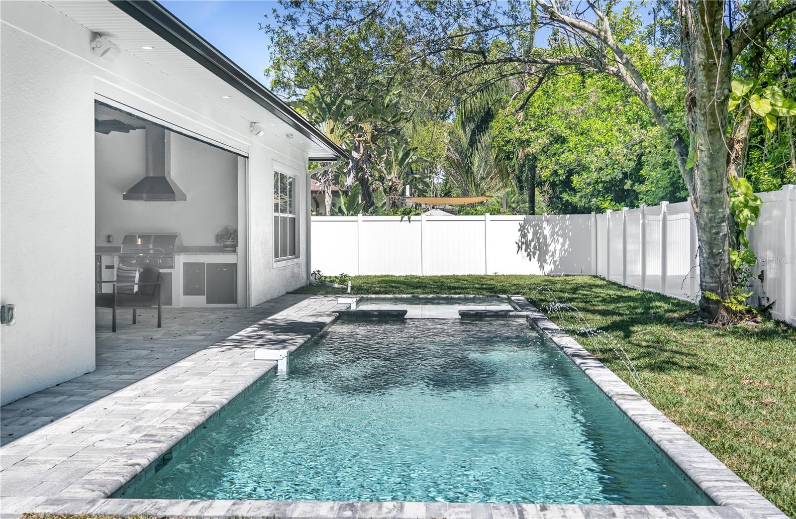 FONTAINEBLEAU - Residential