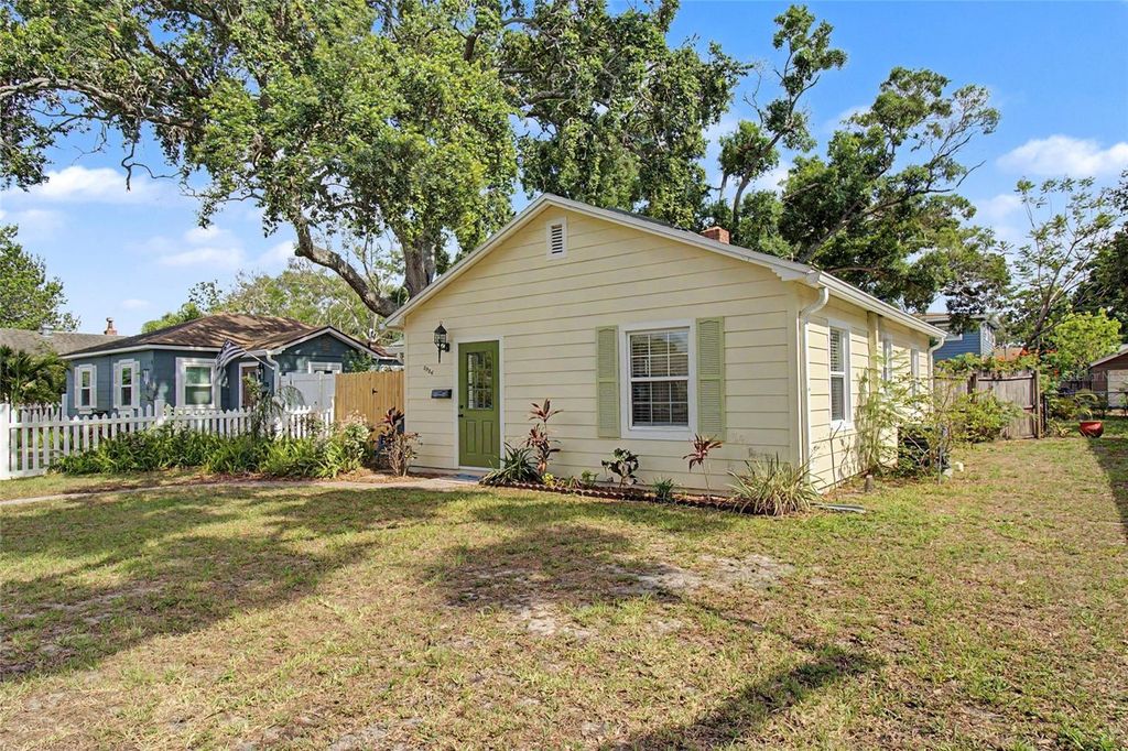 Photo of 3936 3rd Avenue N, St Petersburg, FL 33713 (MLS # TB8508484)