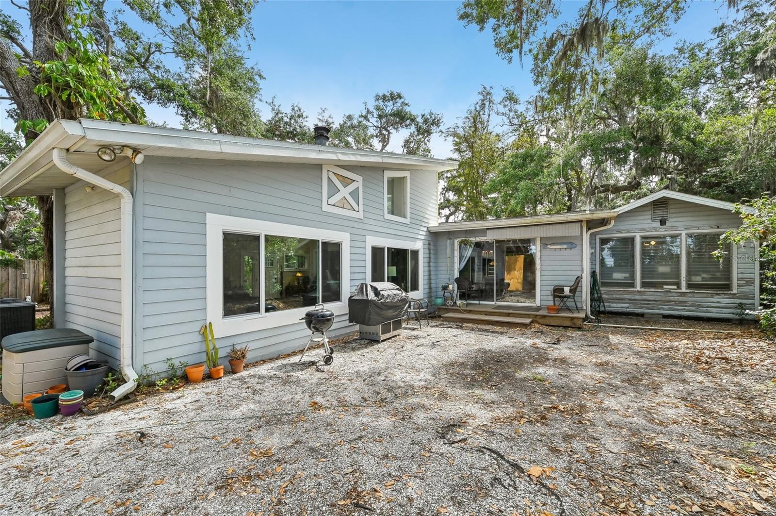 2507 MOORING LANE