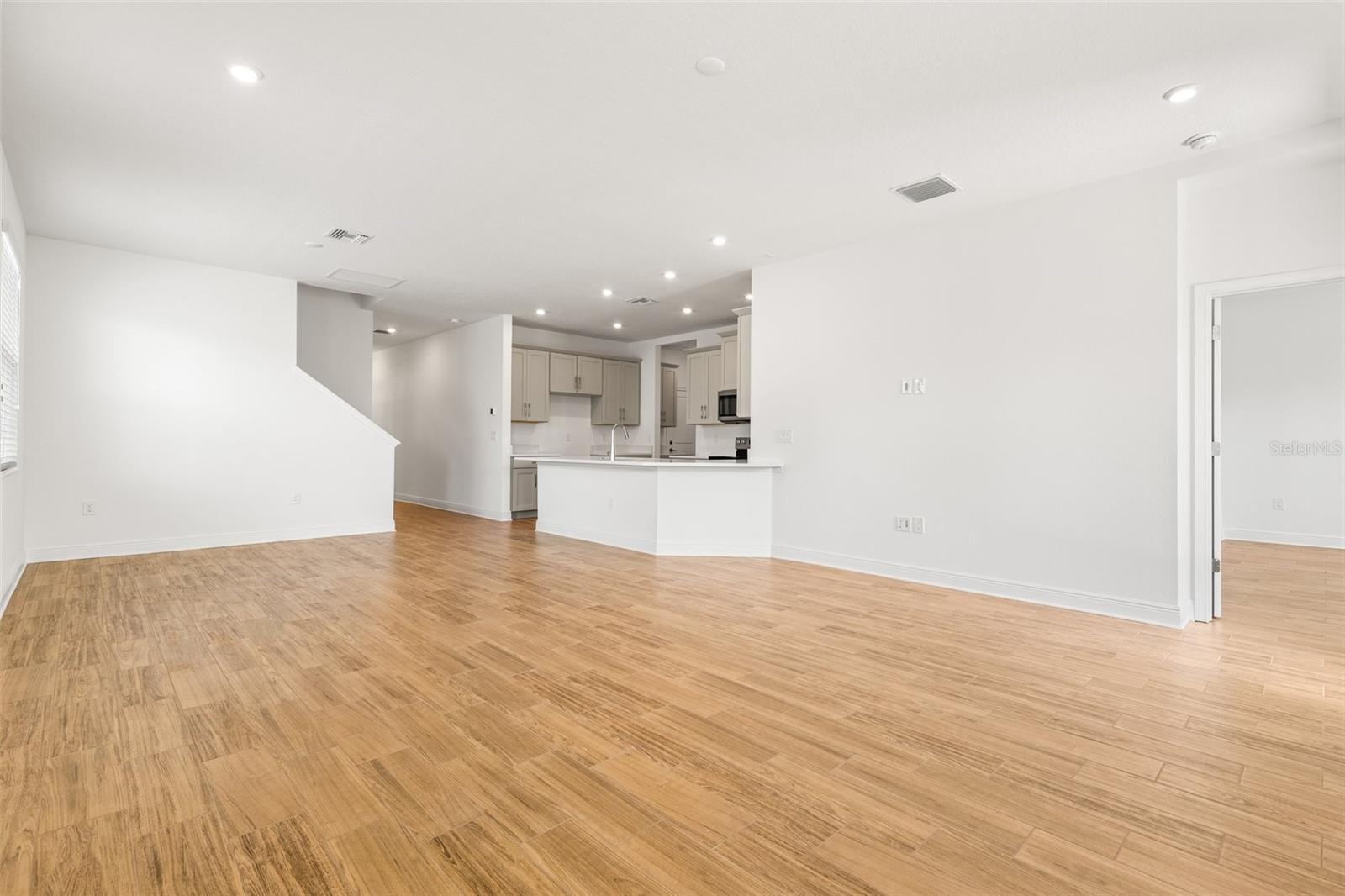 WELLSWOOD ESTATES - Residential