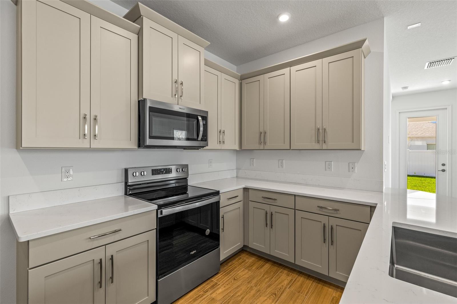 WELLSWOOD ESTATES - Residential