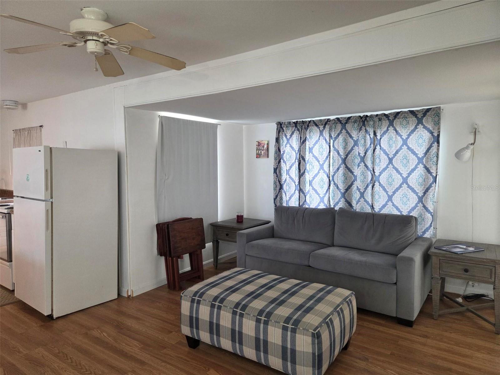 OAKWOOD MANOR - Residential