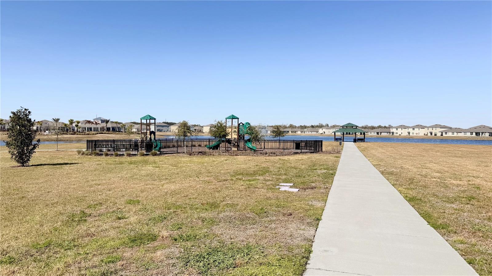 BUENA LAGO PH 1 & 2 - Residential Lease