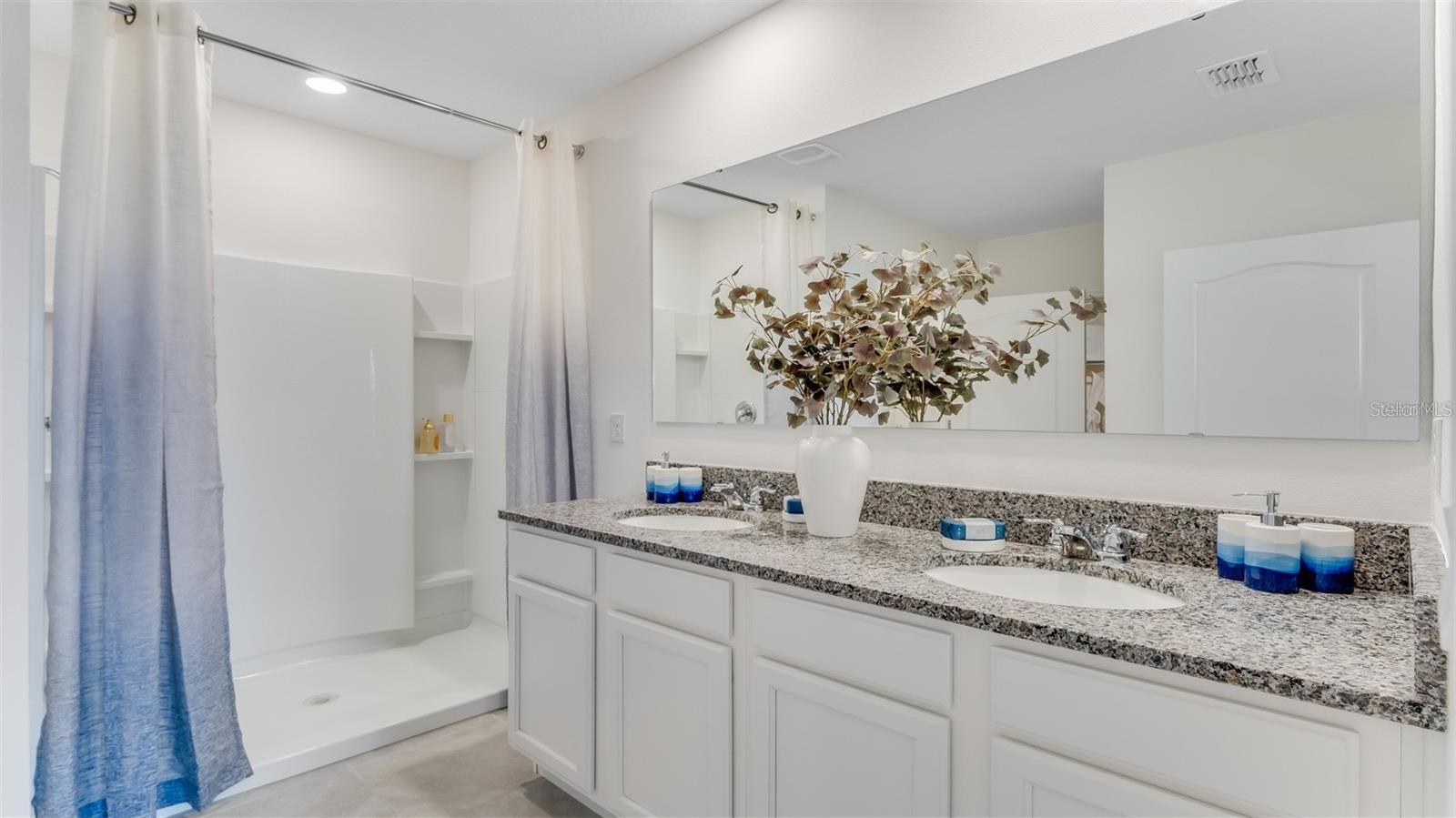 BUENA LAGO PH 1 & 2 - Residential Lease