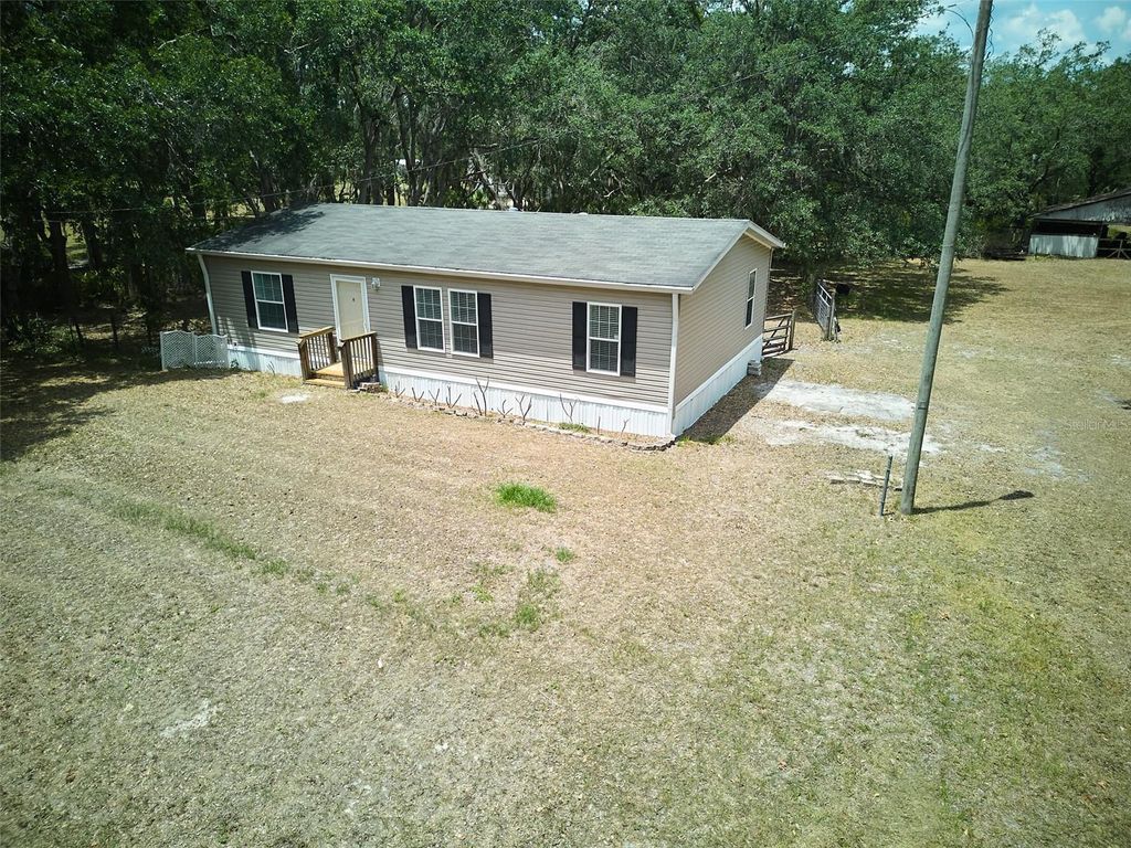 Photo of 720 Wendel Avenue, Lithia, FL 33547 (MLS # TB8383819)