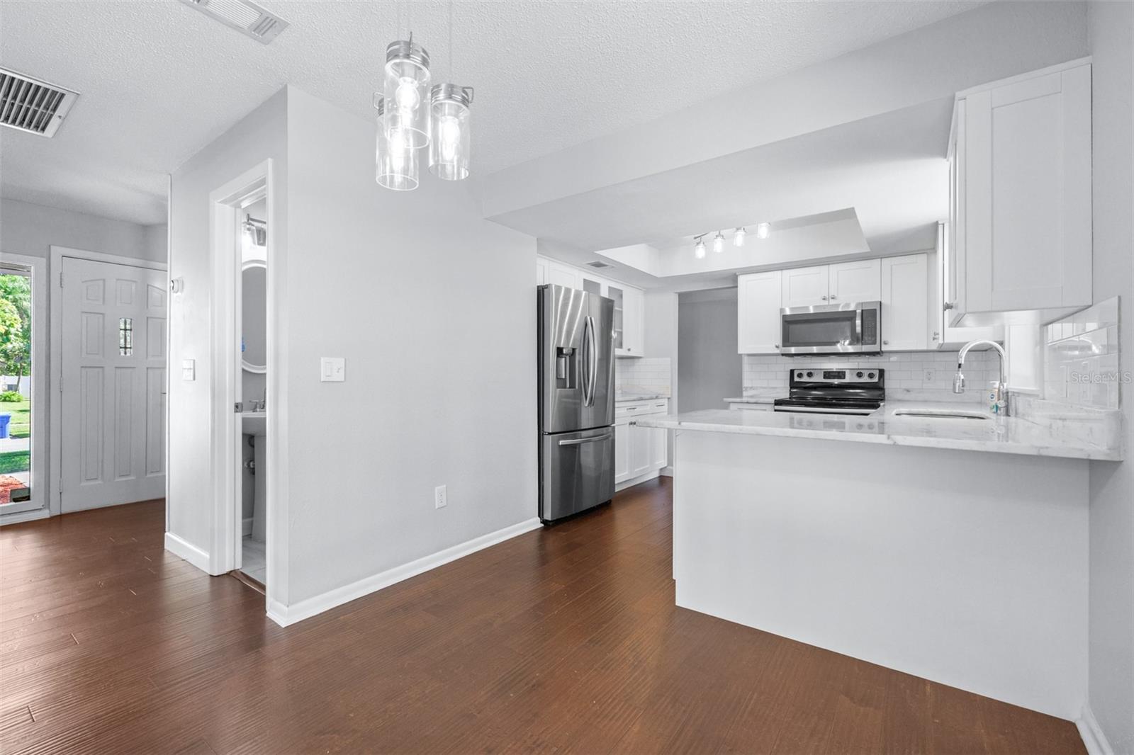 CYPRESS HOLLOW - Residential