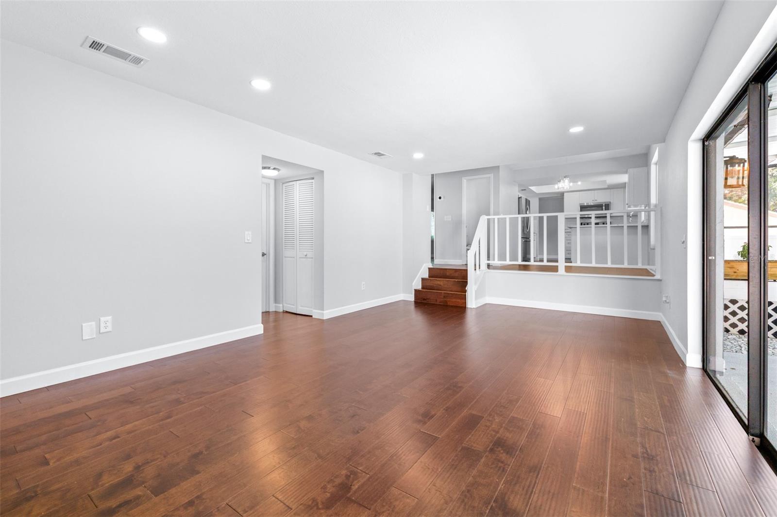 CYPRESS HOLLOW - Residential