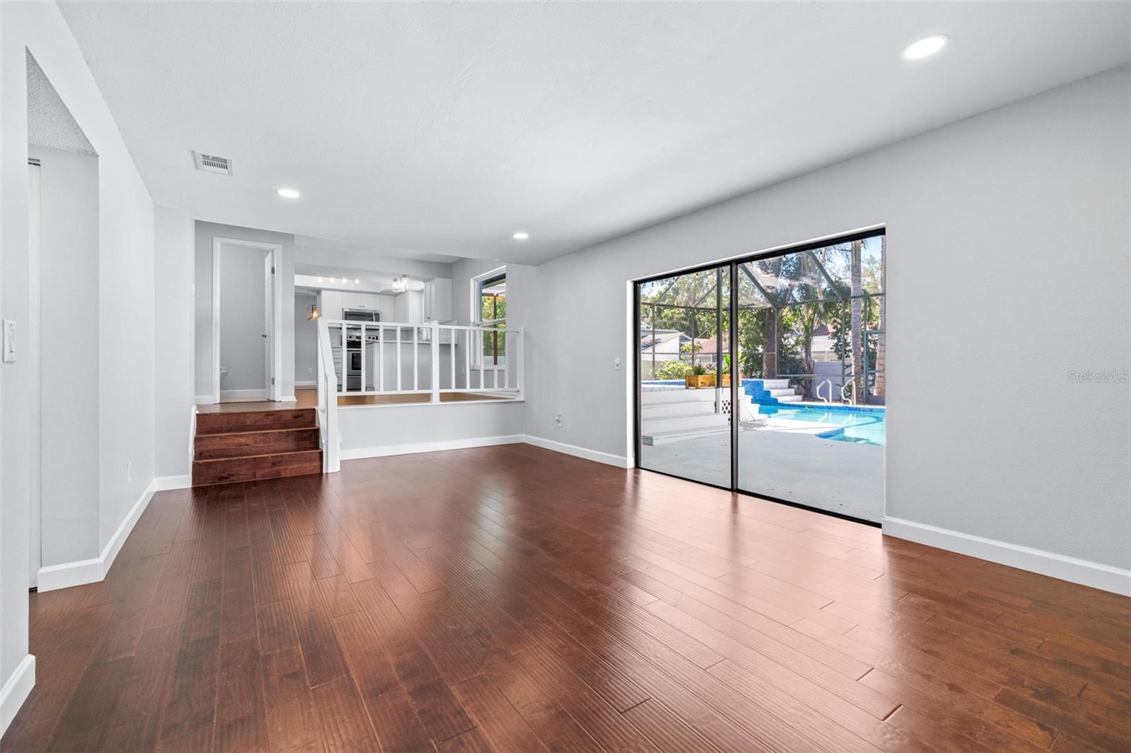 CYPRESS HOLLOW - Residential