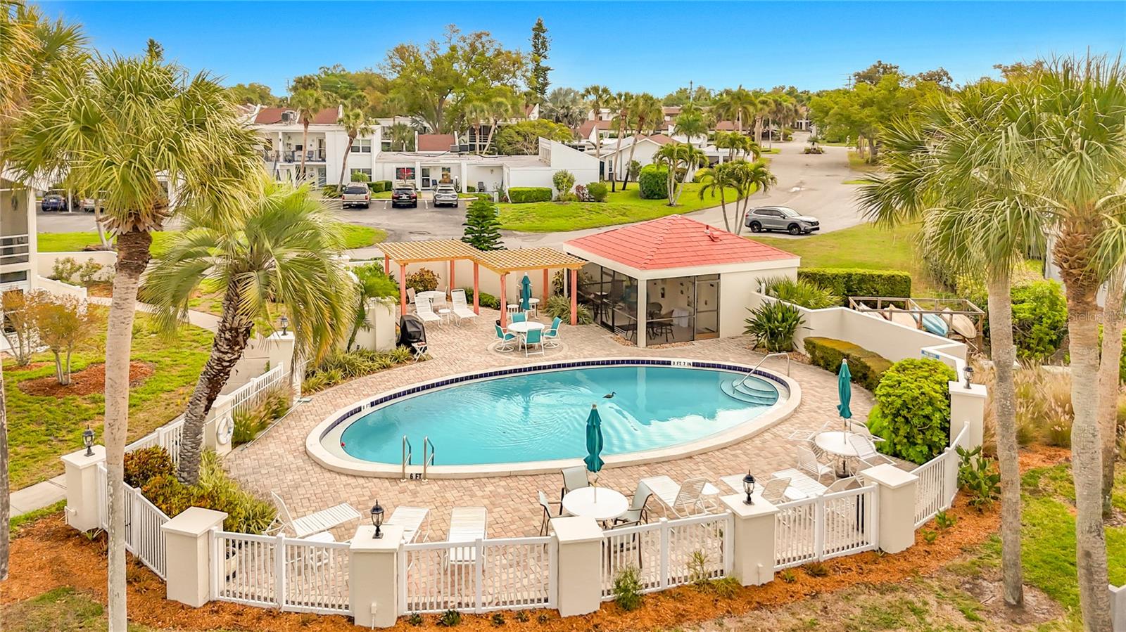 CAPRI WEST - Residential