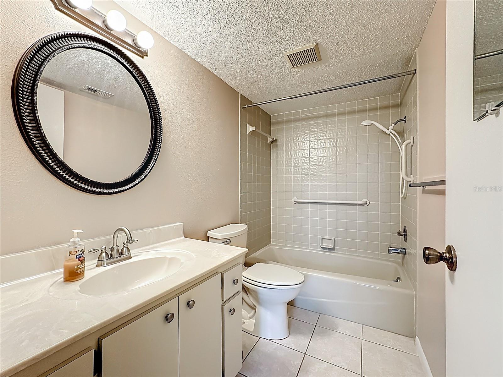 CAPRI WEST - Residential