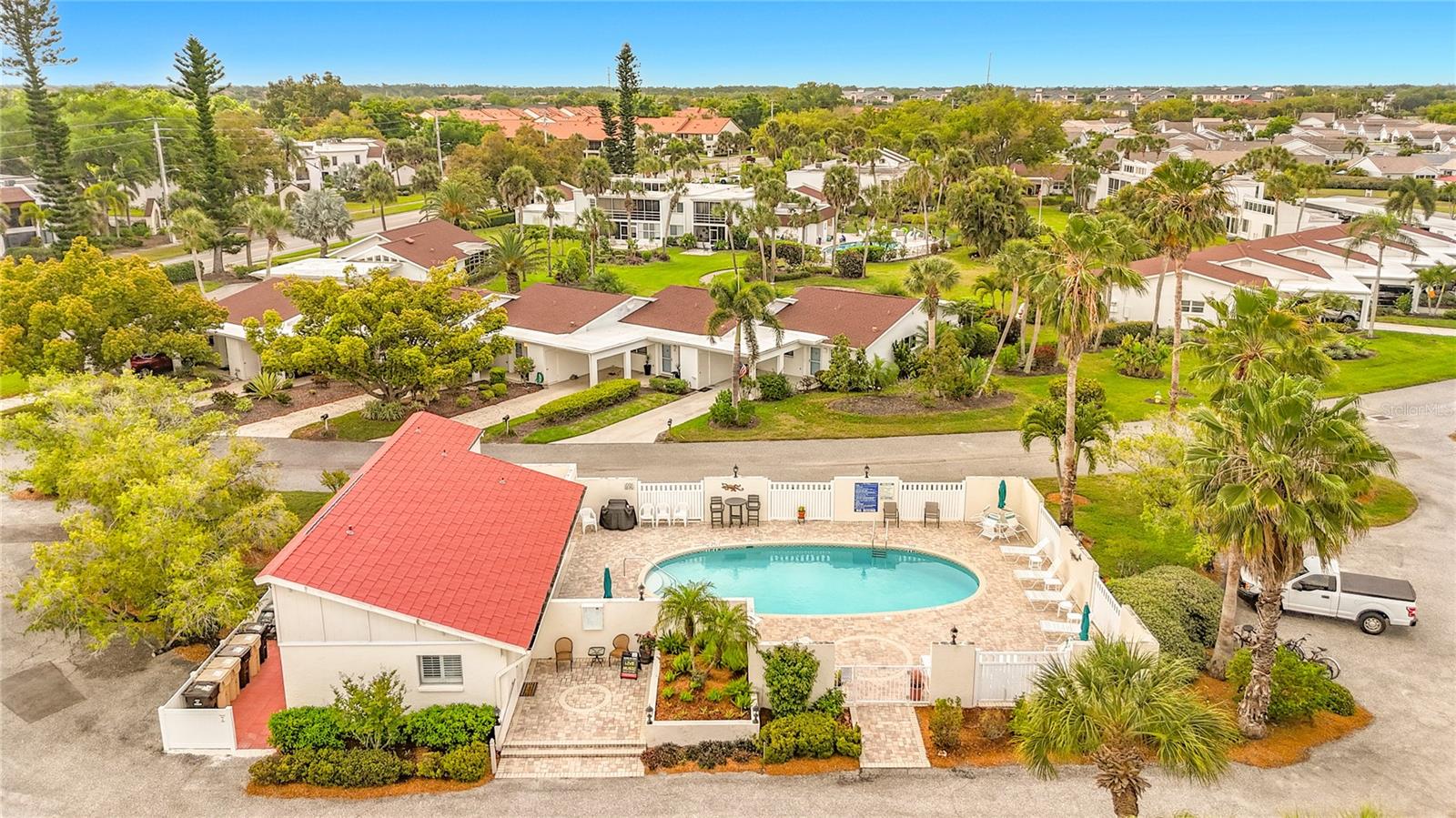 CAPRI WEST - Residential