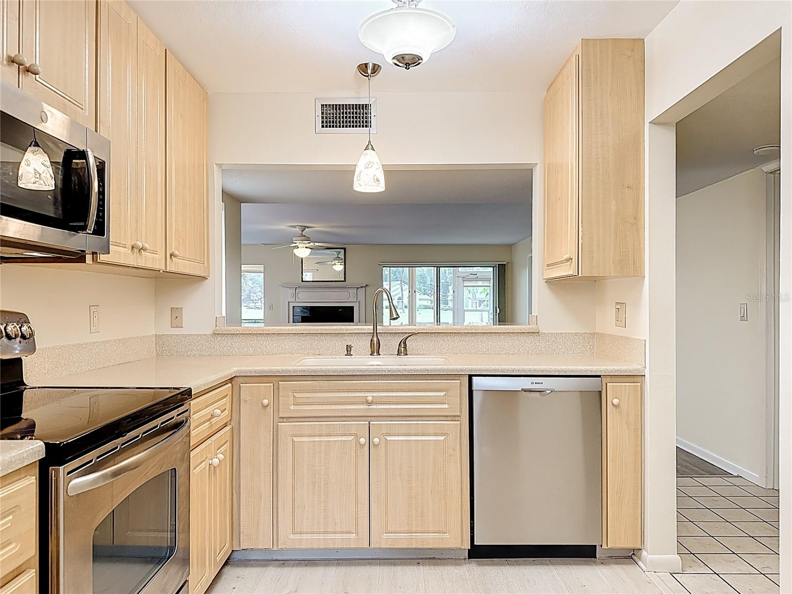 CAPRI WEST - Residential