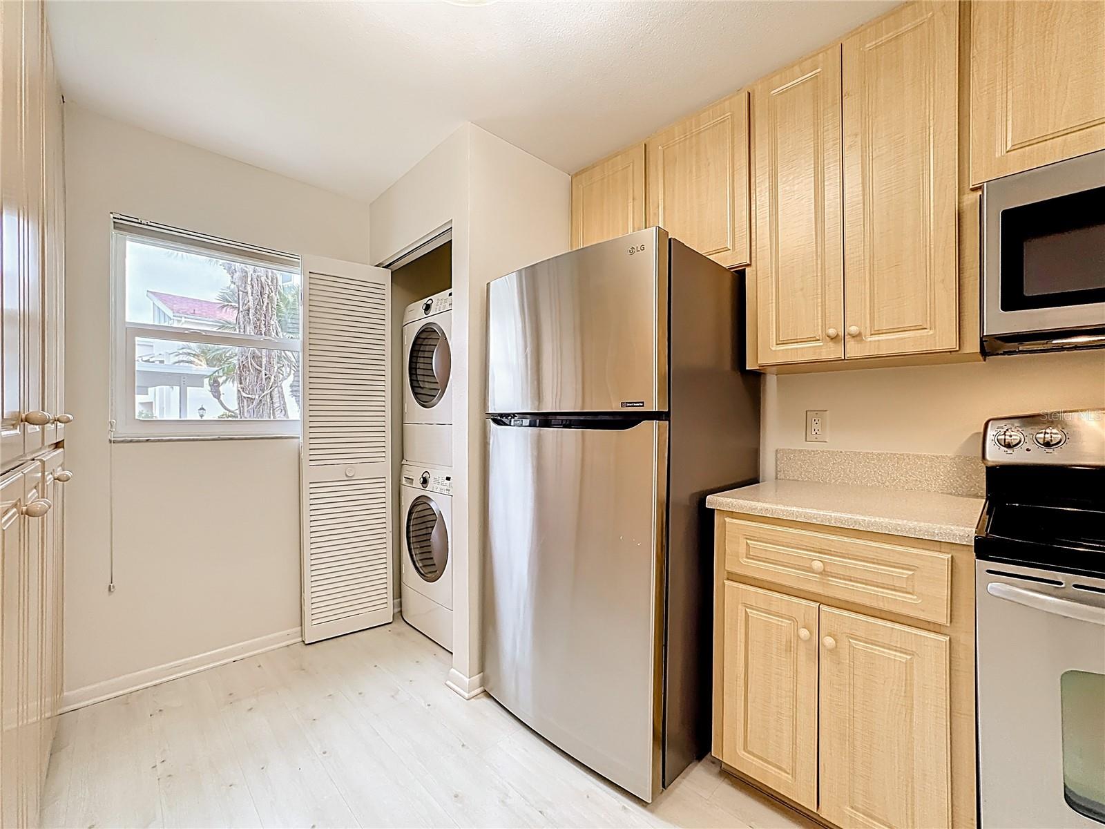 CAPRI WEST - Residential