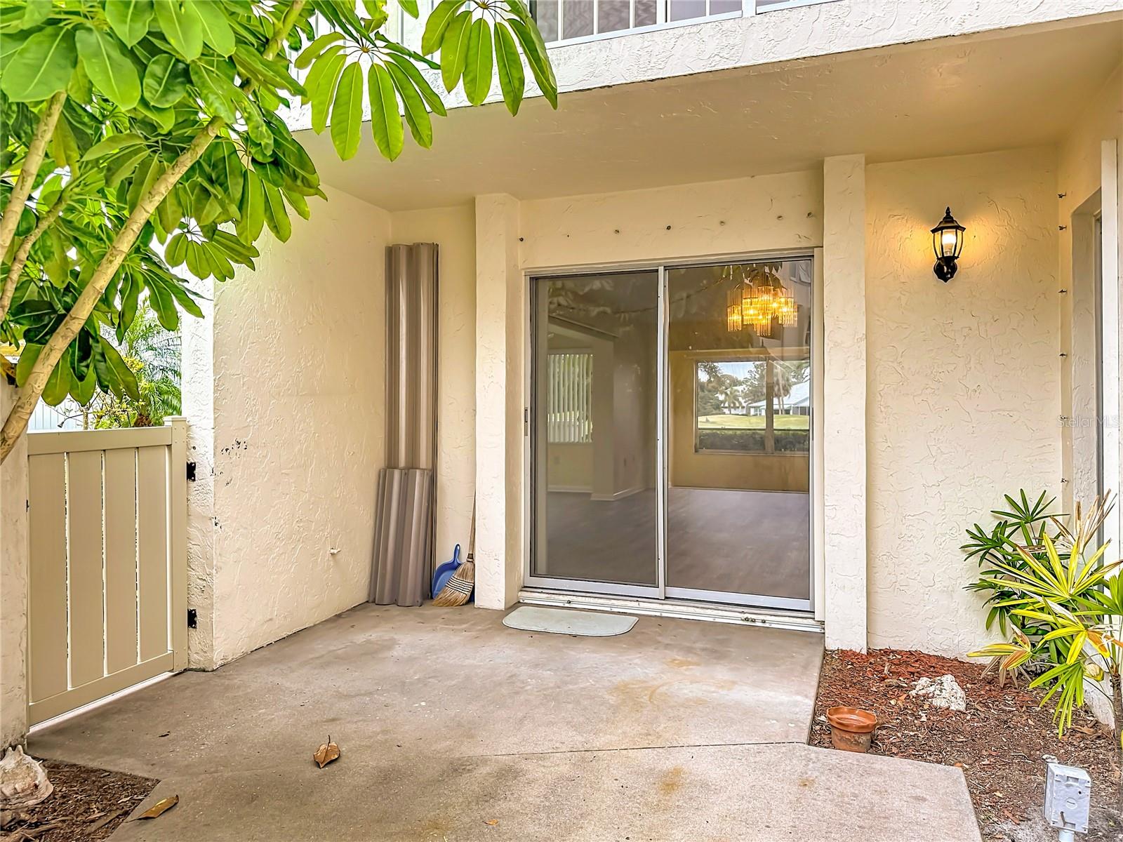 CAPRI WEST - Residential