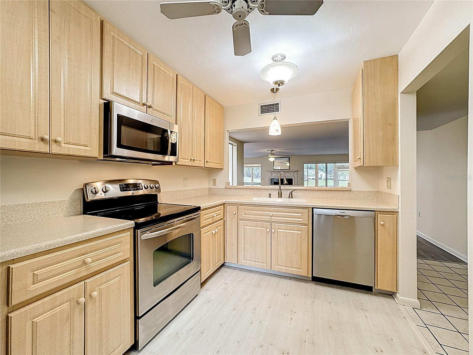 CAPRI WEST - Residential