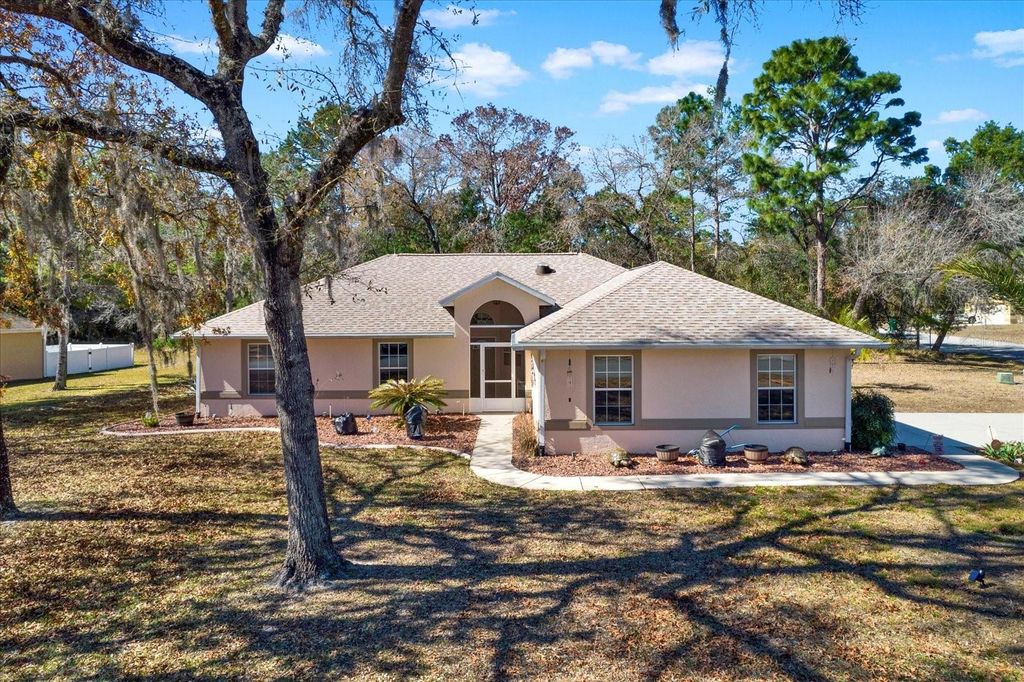Photo of 1 Gourds Court W, Homosassa, FL 34446 (MLS # W7882554)