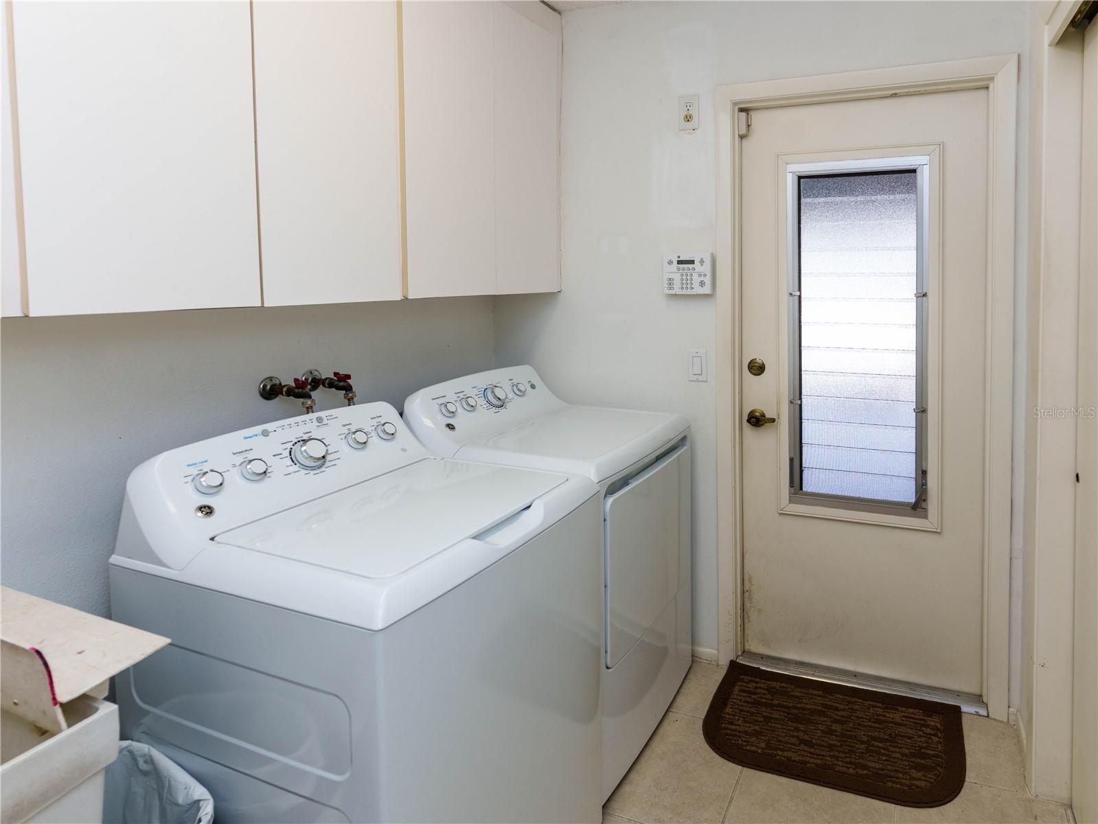 TIMBER OAKS - Residential