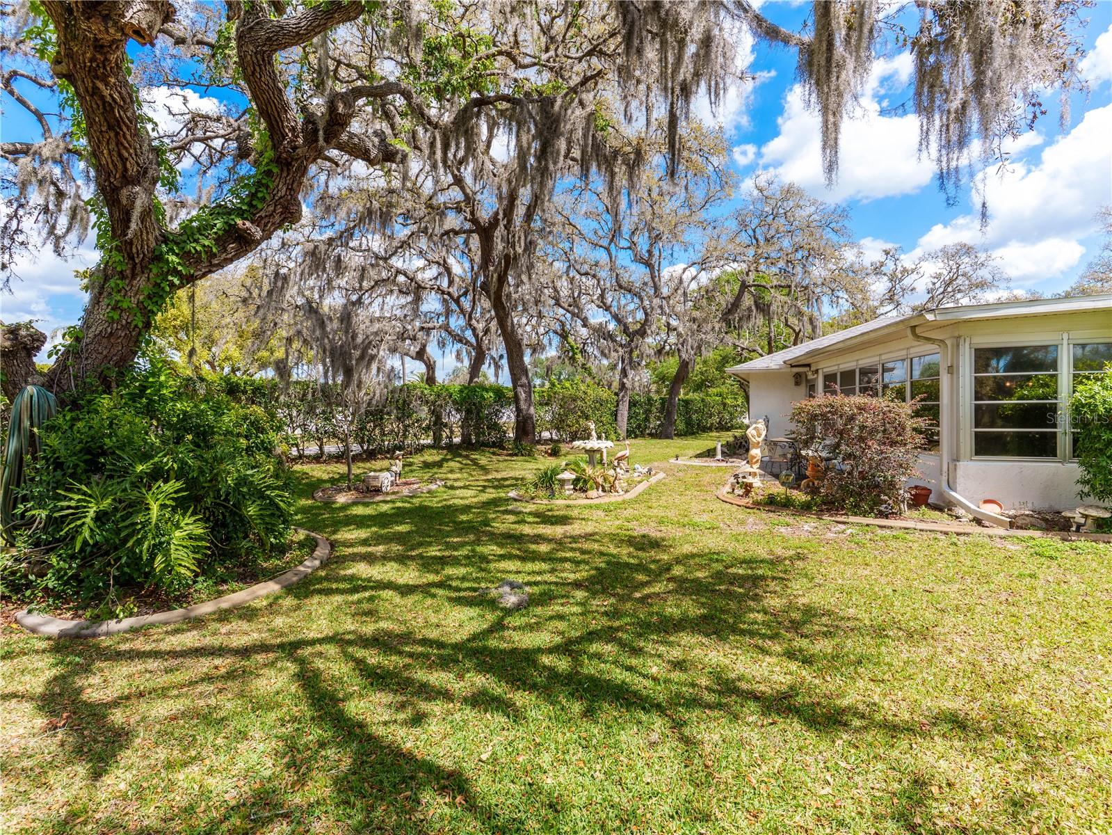 TIMBER OAKS - Residential