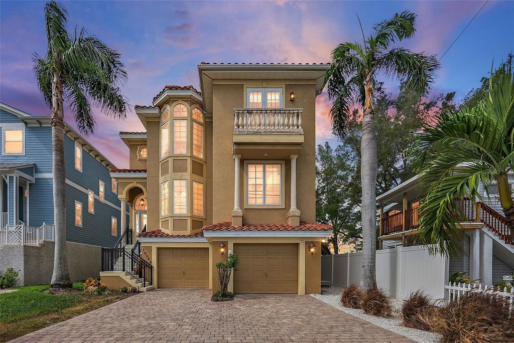 Photo of 10048 Gulf Boulevard, Treasure Island, FL 33706 (MLS # TB8438987)