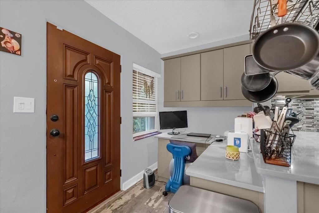 Photo of 107 NE Ivanhoe Boulevard, Orlando, FL 32804 (MLS # O6379643)