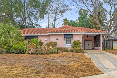Photo of 107 NE Ivanhoe Boulevard, Orlando, FL 32804 (MLS # O6379643)