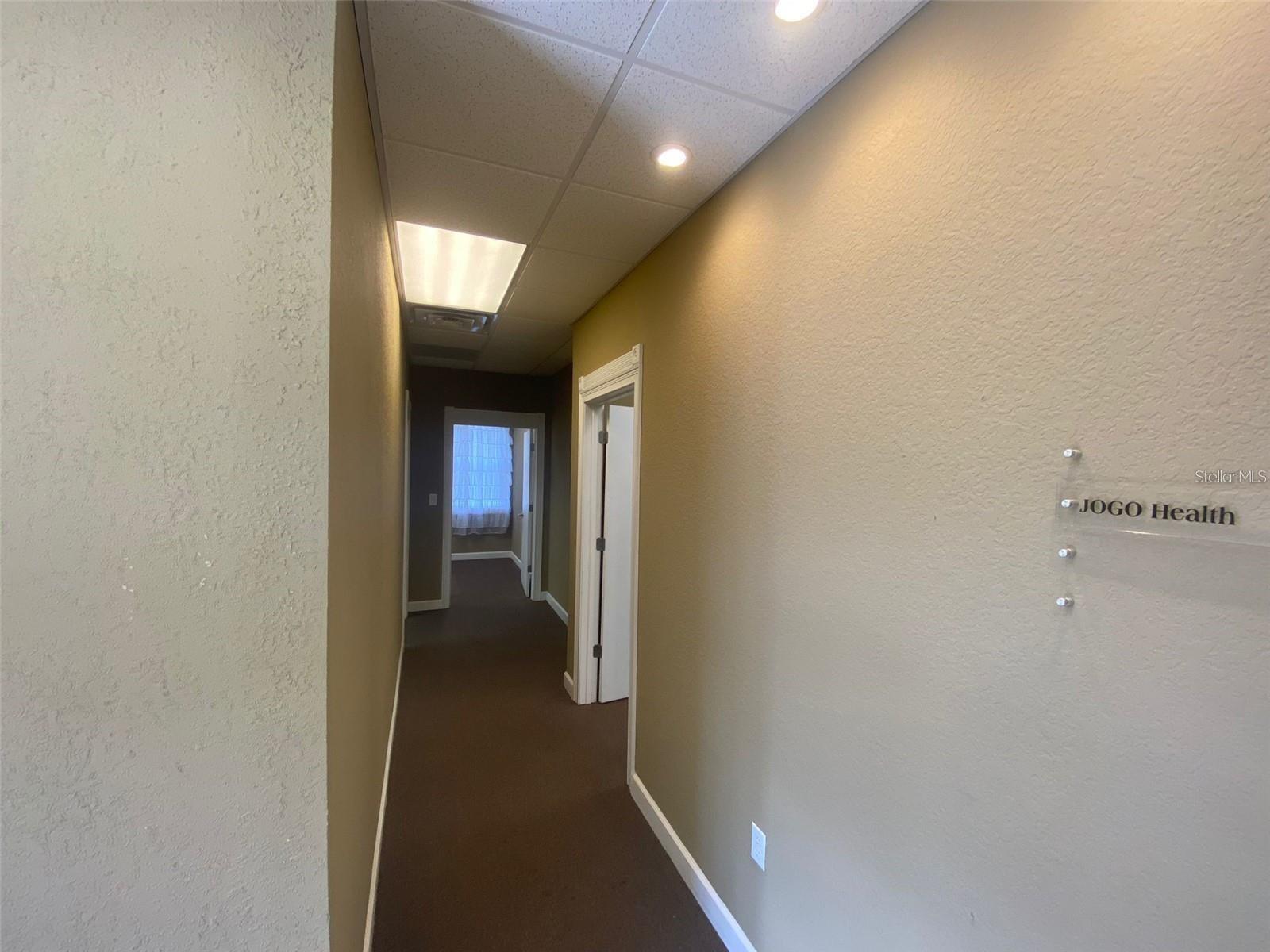 ALAFAYA PROFESSIONAL PARK - Commercial Lease