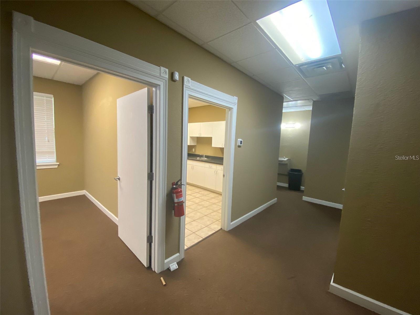 ALAFAYA PROFESSIONAL PARK - Commercial Lease