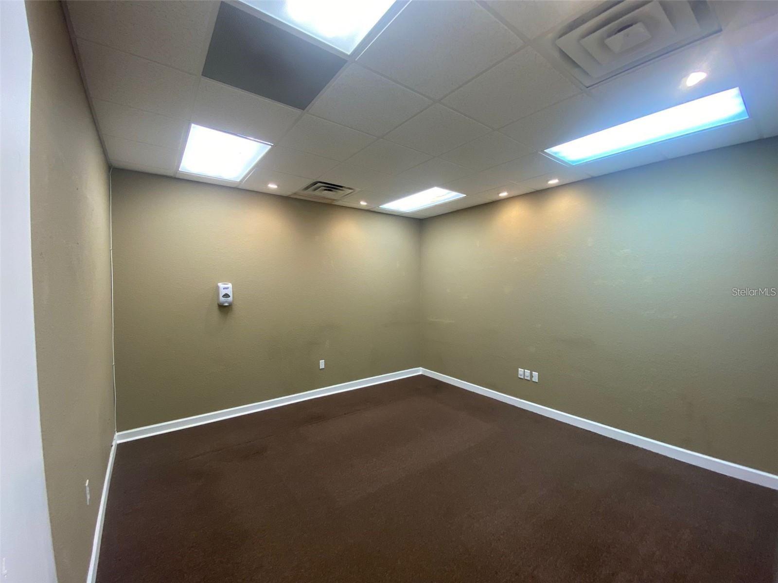 ALAFAYA PROFESSIONAL PARK - Commercial Lease