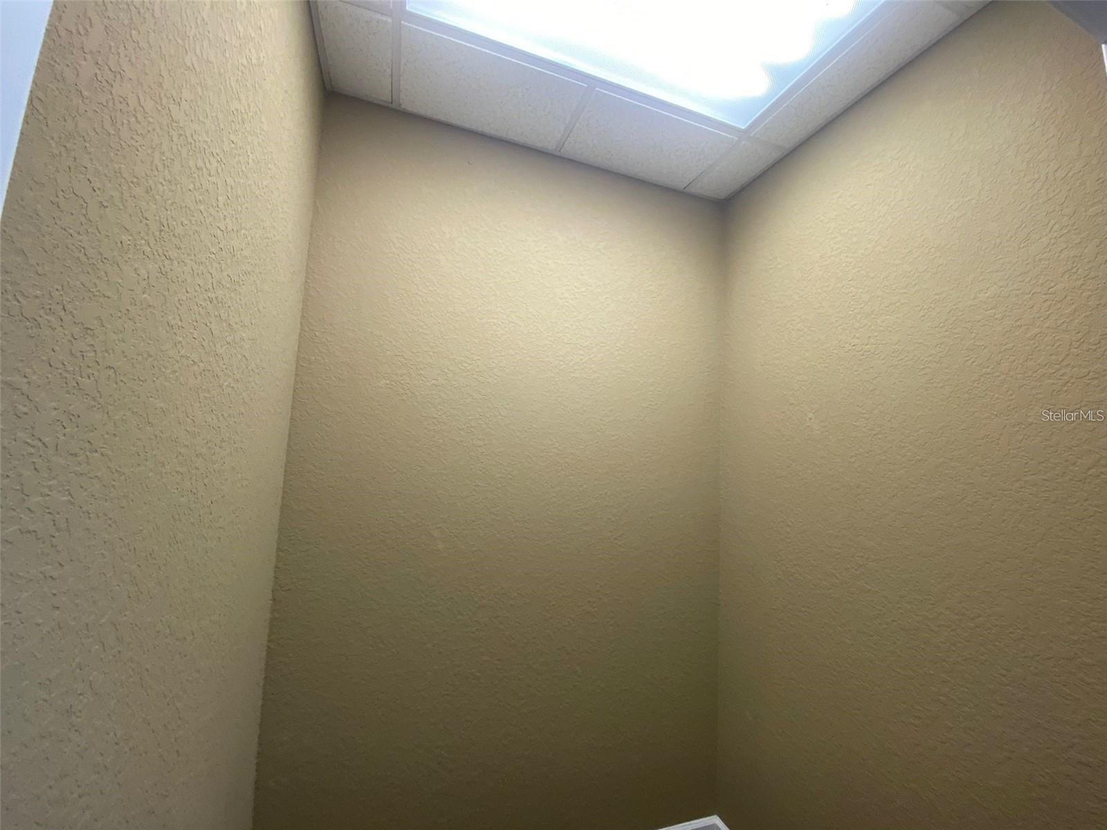 ALAFAYA PROFESSIONAL PARK - Commercial Lease