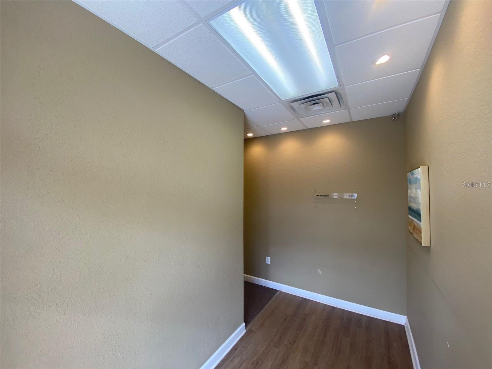 ALAFAYA PROFESSIONAL PARK - Commercial Lease